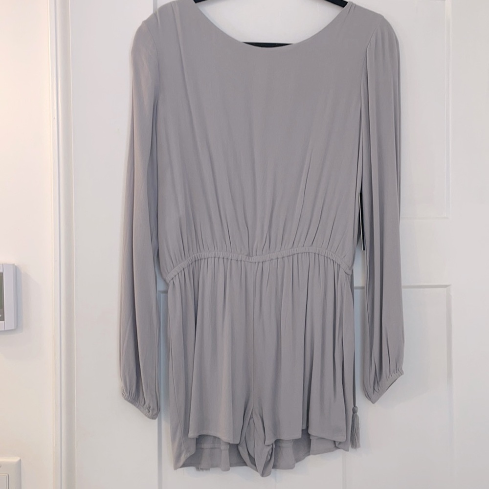 Lulu’s long sleeved gray romper